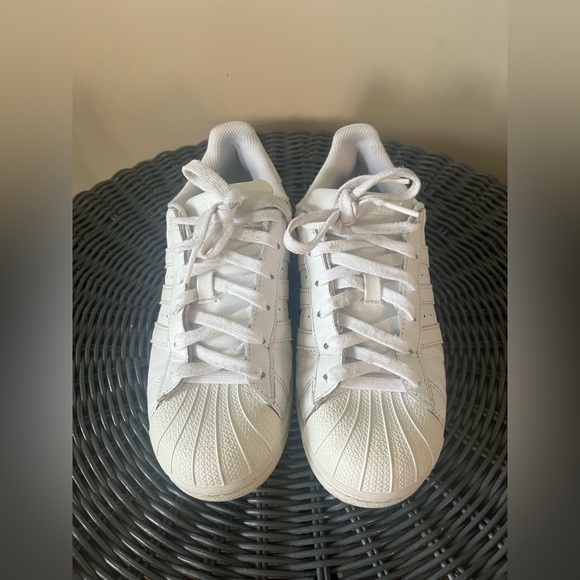 Adidas Superstars - Picture 6 of 7